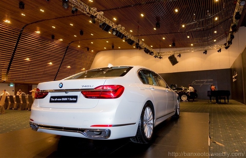 Giá xe và ngày ra mắt 7-series BMW